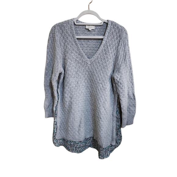 LOFT Sweaters - Women's Loft Floral Underlay V-Neck Sweater Size Large
